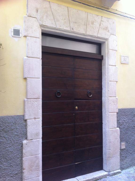 Bed and Breakfast Legacy Sulmona Zimmer foto